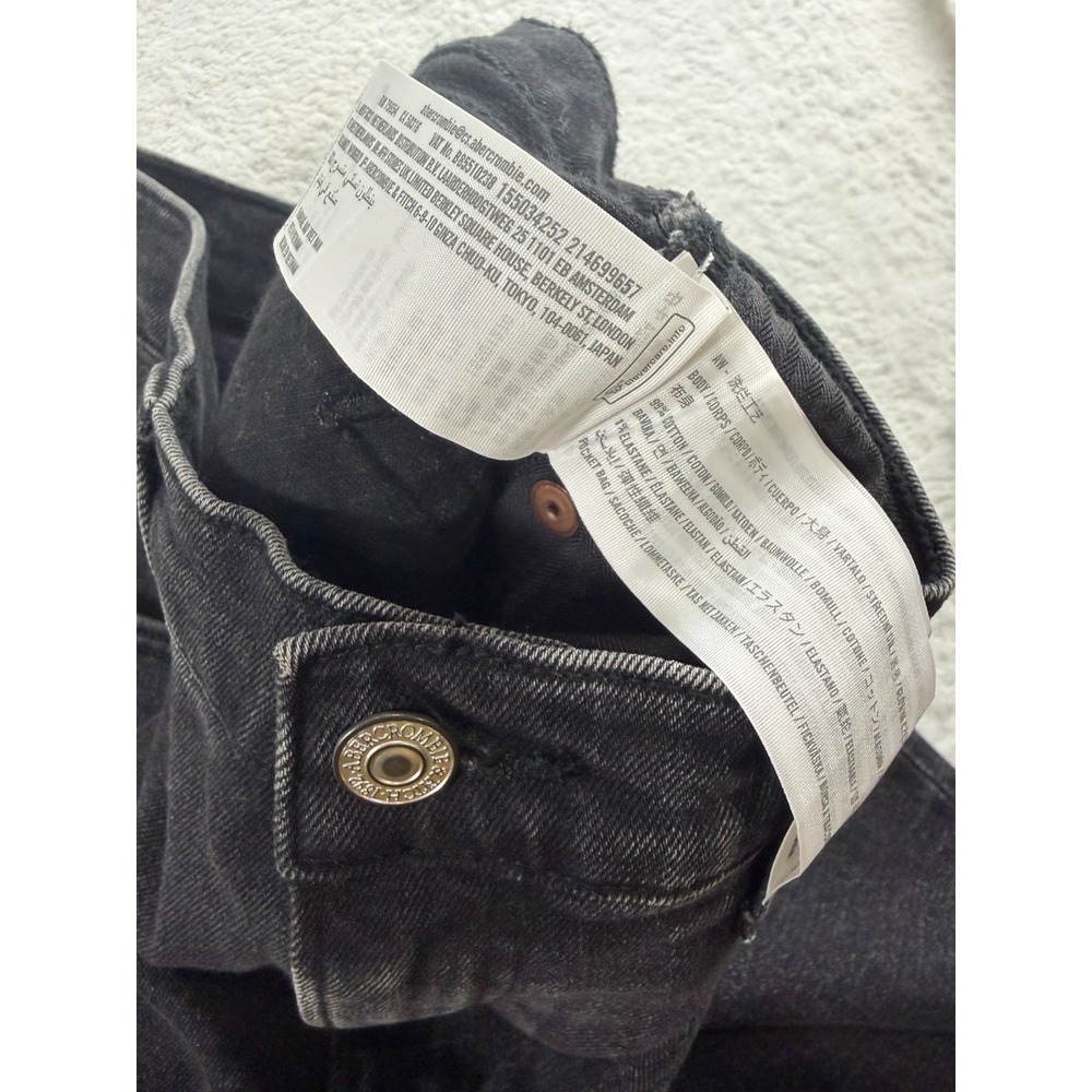 Abercrombie & Fitch Black Cropped Straight-Leg Jeans - Picture 4 of 11